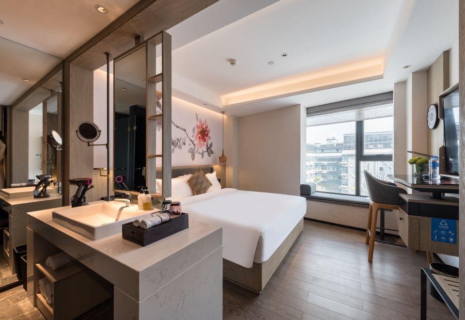 هتل پاکو کانتون تاور کنتون